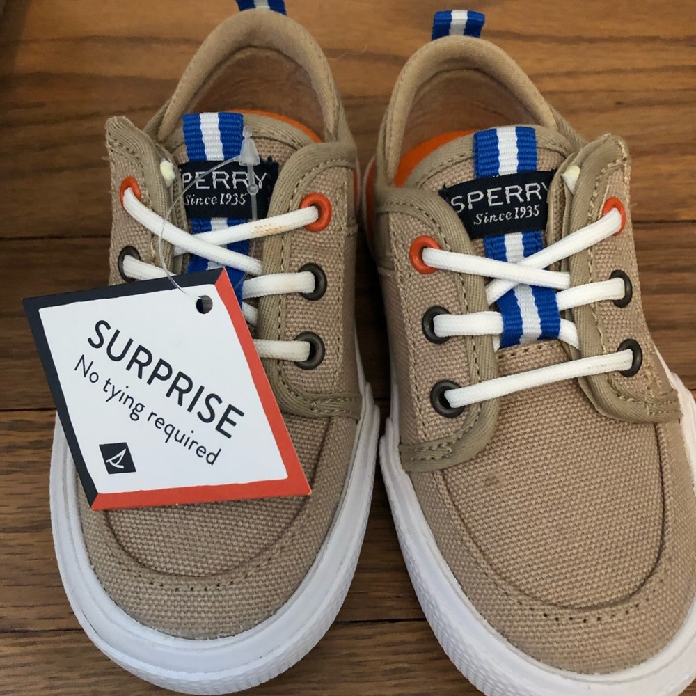 Brand New with Tags Sperrys Boys Size 7